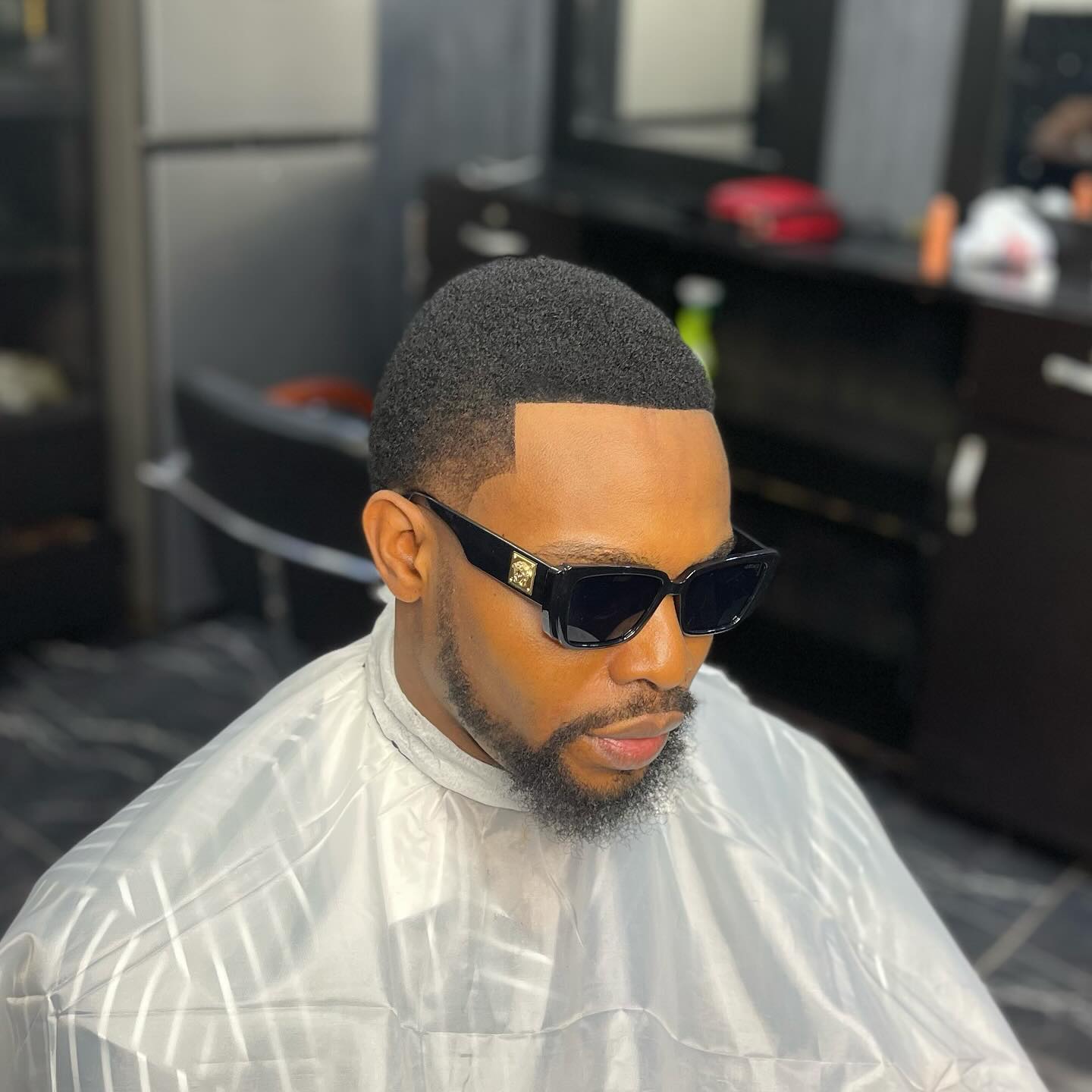 Texture Fringe Mid Skin Fade Beard Line Up